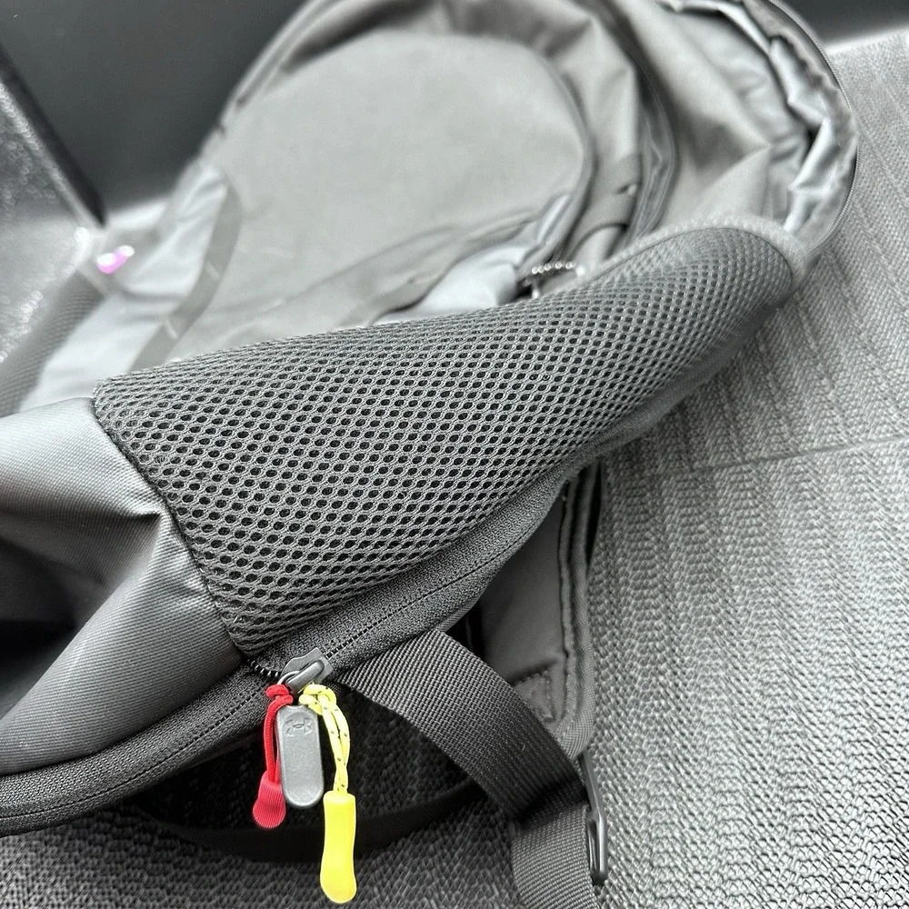 Under Armour Storm Backpack Black Water-Resistant Laptop School Travel Book Bag
